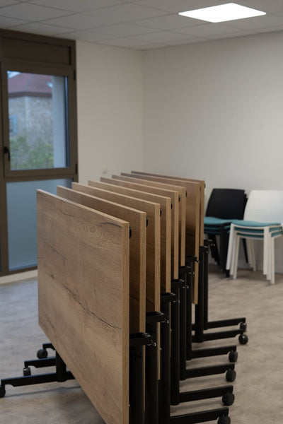 Comment organiser une journée de travail efficace avec un bureau réglable