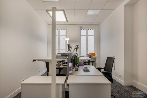 Aménagement poste de travail collaboratif : innovation & productivité