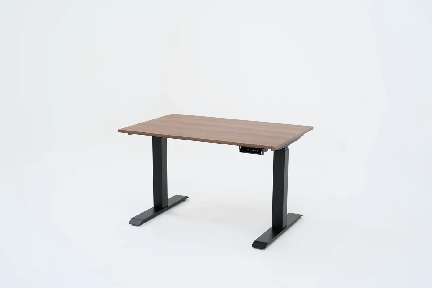 Bureau assis-debout motorisé au format 120x70 dans un espace de travail de startup