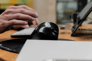 Souris ergonomique verticale bluetooth PRF - Bakker - souris-ergonomique-verticale-bluetooth-prf - UP & DESK